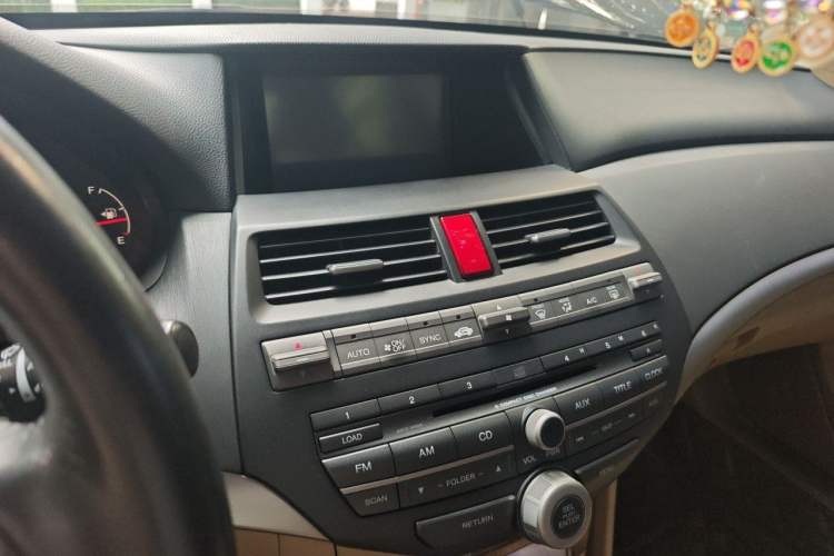 Used Honda Accord 2011 2.0L EX Audio And AC Panel