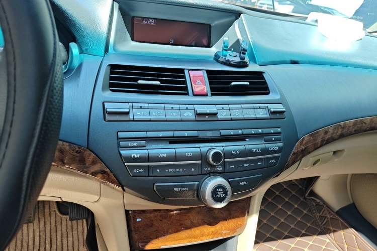 Used Honda Accord 2011 2.0L EX Audio And AC Panel
