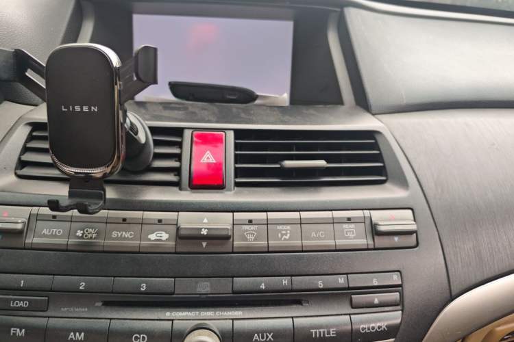 Used Honda Accord 2011 2.0L EX Audio And AC Panel