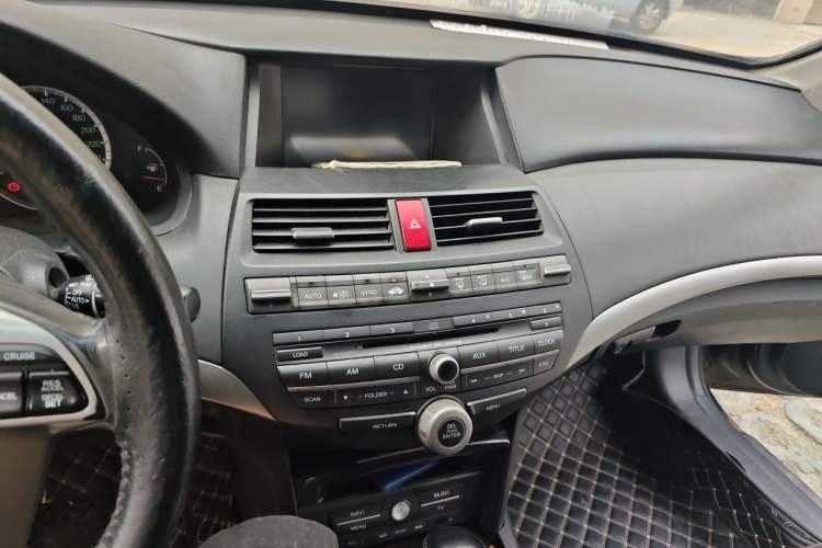 Used Honda Accord 2011 2.4L LX Audio And AC Panel