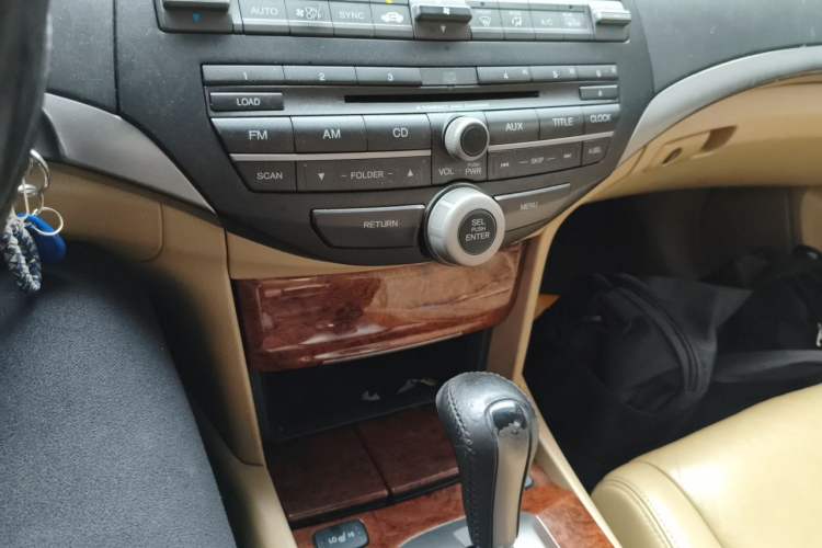 Used Honda Accord 2011 2.0L EX Audio And AC Panel