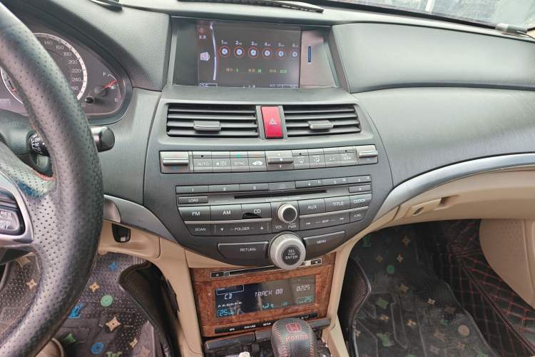 Used Honda Accord 2011 2.4L EX Audio And AC Panel
