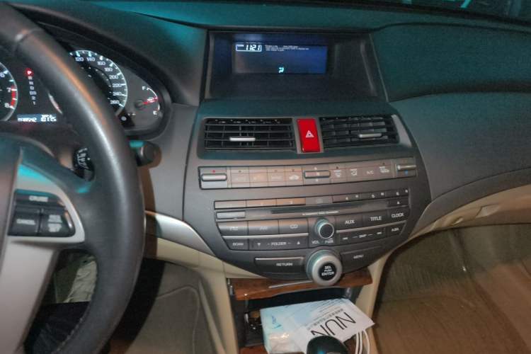 Used Honda Accord 2011 2.4L LX Audio And AC Panel