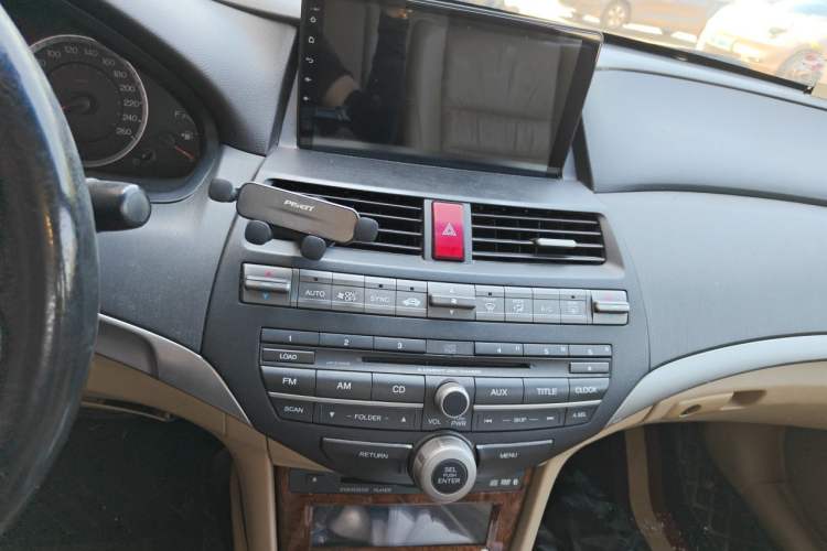 Used Honda Accord 2011 2.0L EX Audio And AC Panel