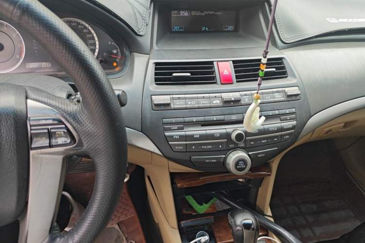 Used Honda Accord 2011 2.4L LX Audio And AC Panel