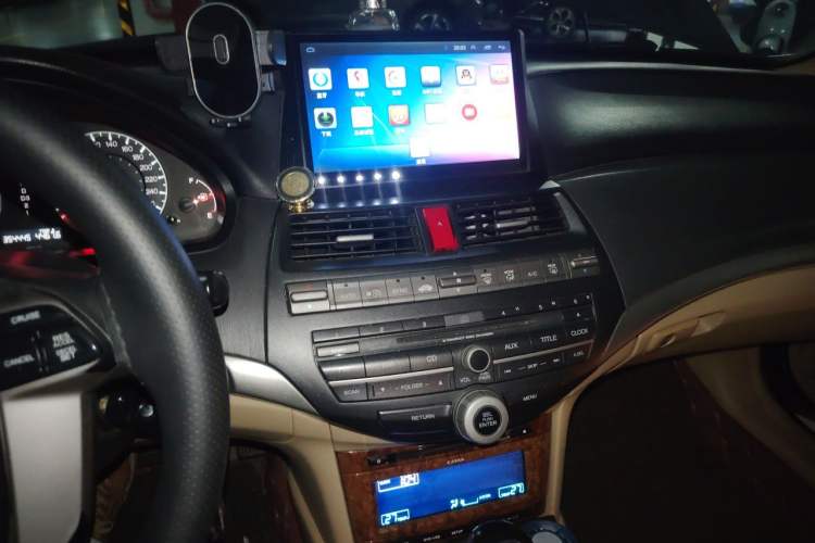 Used Honda Accord 2011 2.0L EX Audio And AC Panel