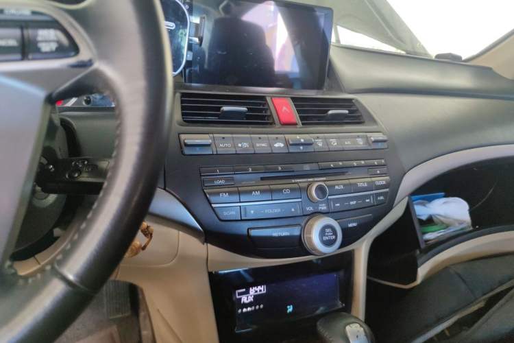 Used Honda Accord 2011 2.0L EX Audio And AC Panel