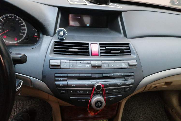 Used Honda Accord 2011 2.0L EX Audio And AC Panel