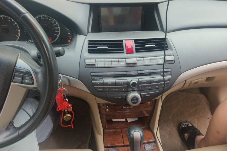 Used Honda Accord 2011 2.0L EX Audio And AC Panel