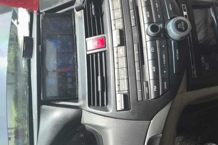Used Honda Accord 2011 2.0L EX Audio And AC Panel