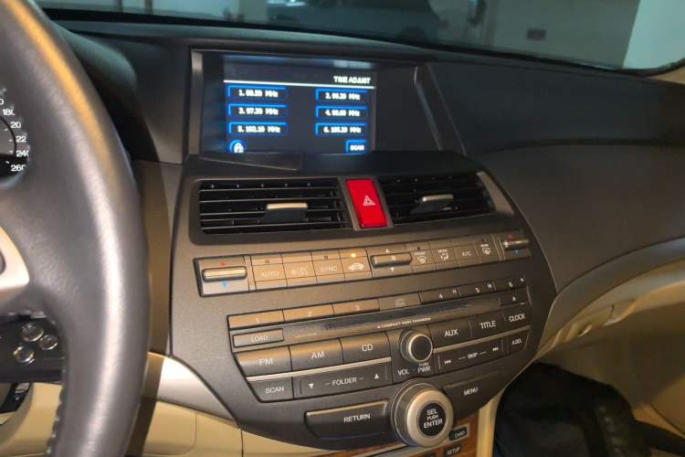 Used Honda Accord 2011 2.0L EX Audio And AC Panel