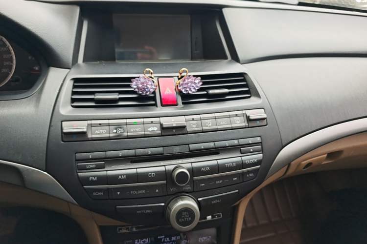 Used Honda Accord 2011 2.0L EX Audio And AC Panel