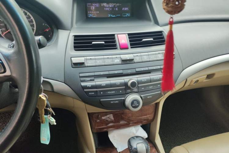 Used Honda Accord 2011 2.0L EX Audio And AC Panel
