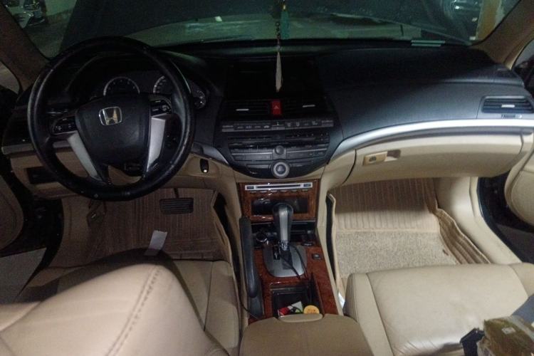Used Honda Accord 2011 2.4L EX Center Console