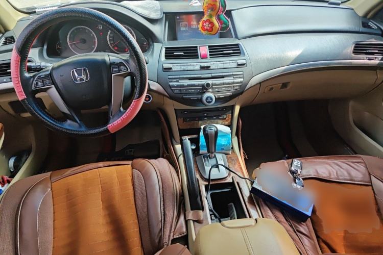 Used Honda Accord 2011 2.0L EX Center Console