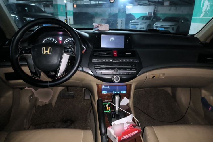 Used Honda Accord 2011 2.0L EX Center Console