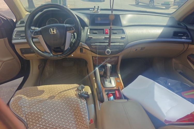 Used Honda Accord 2011 2.4L EX Center Console