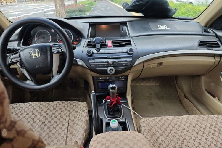 Used Honda Accord 2011 2.0L MT Center Console