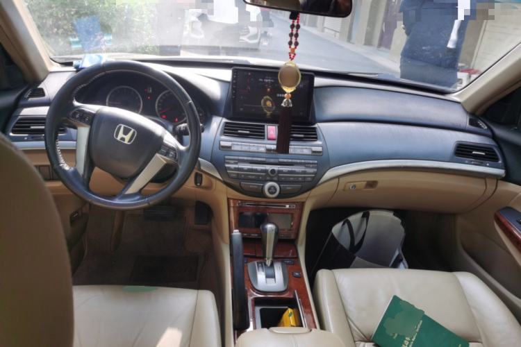 Used Honda Accord 2011 2.4L EX Center Console