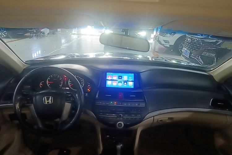 Used Honda Accord 2011 2.0L EX Center Console