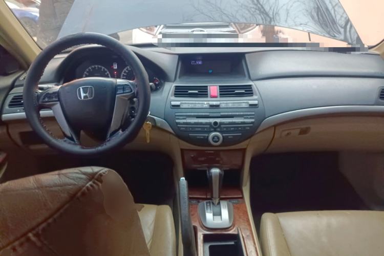 Used Honda Accord 2011 2.0L EX Center Console