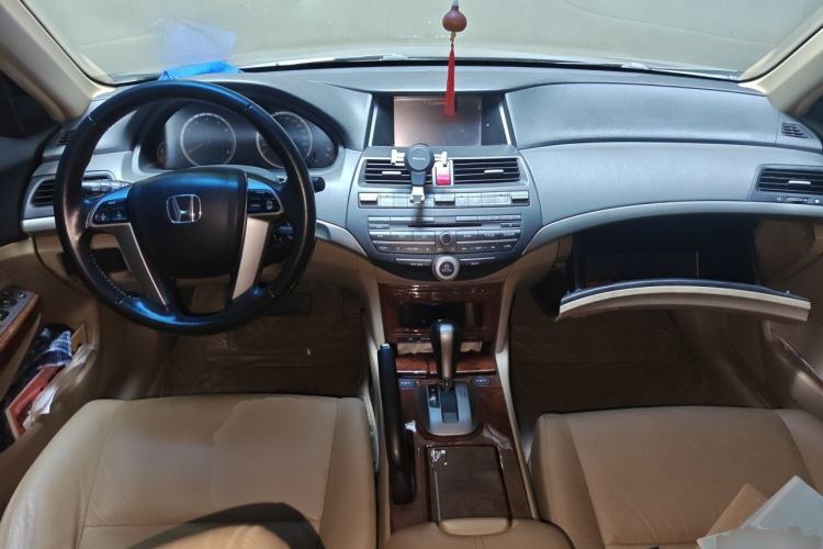 Used Honda Accord 2011 2.0L EX Center Console