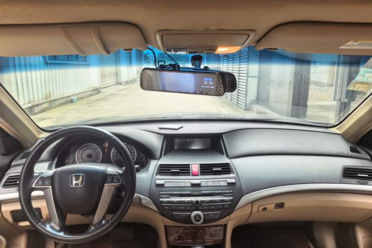 Used Honda Accord 2011 2.4L LX Center Console
