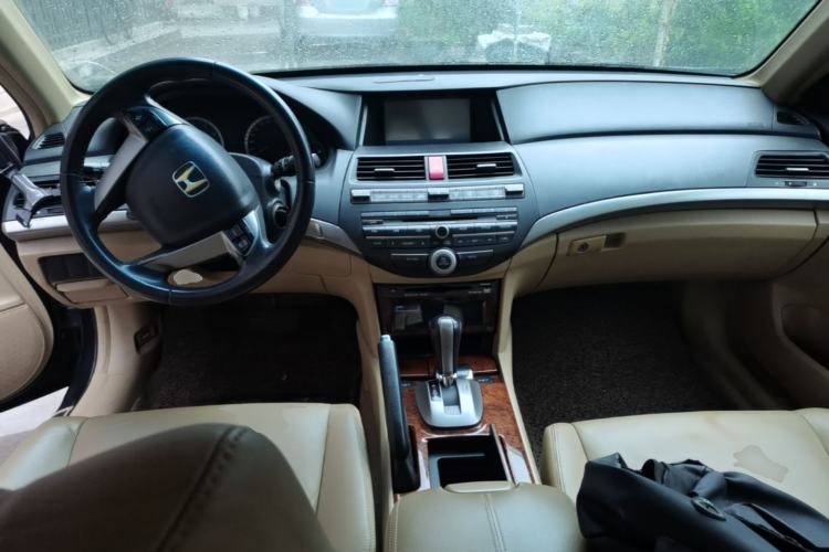 Used Honda Accord 2011 2.0L EX Navi Center Console