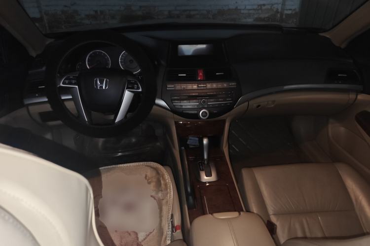 Used Honda Accord 2011 2.0L EX Center Console