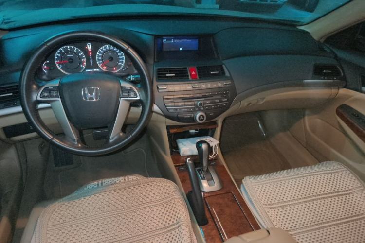 Used Honda Accord 2011 2.4L LX Center Console