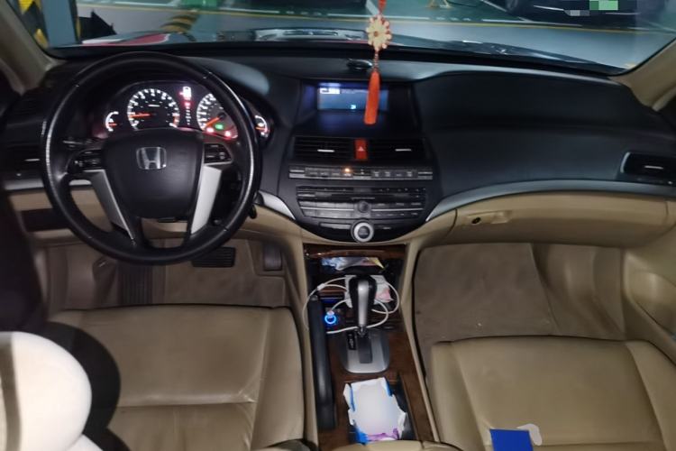 Used Honda Accord 2011 2.0L EX Center Console