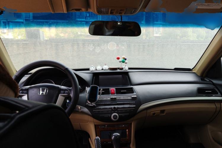 Used Honda Accord 2011 2.0L EX Center Console
