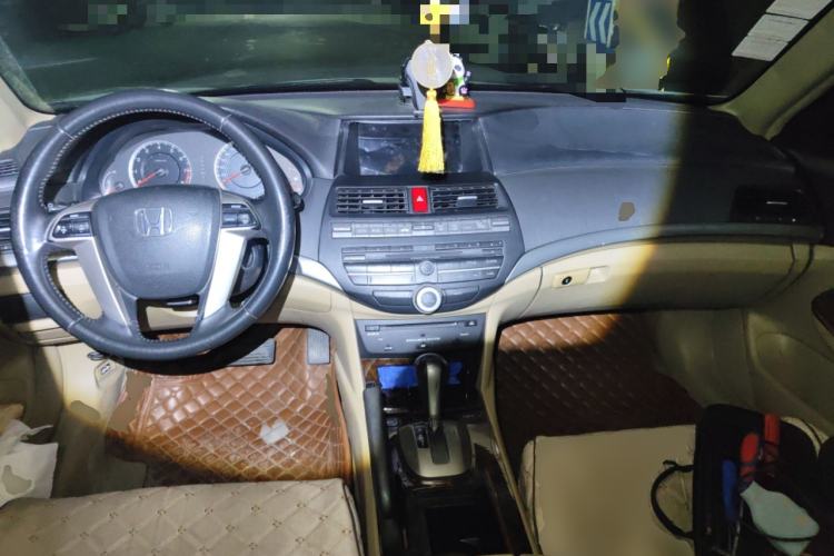 Used Honda Accord 2011 2.4L LX Center Console
