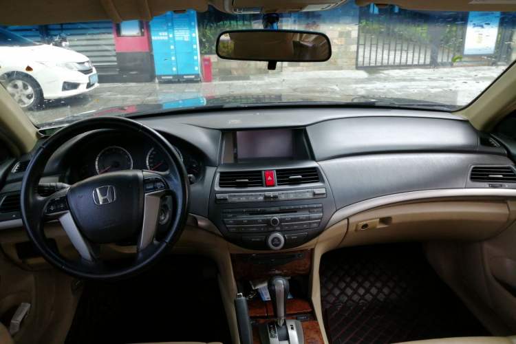 Used Honda Accord 2011 2.0L EX Navi Center Console