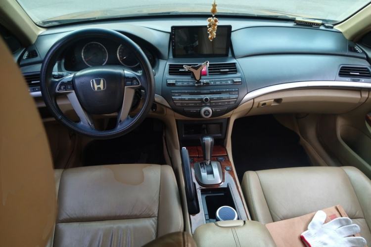 Used Honda Accord 2011 2.4L EX Center Console
