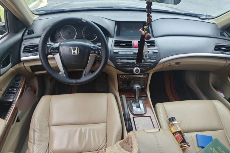 Used Honda Accord 2011 2.0L EX Center Console