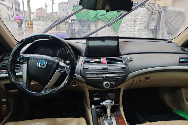 Used Honda Accord 2011 2.0L EX Center Console