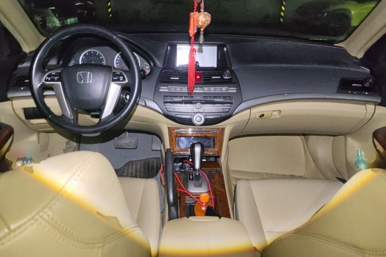 Used Honda Accord 2011 2.0L EX Center Console