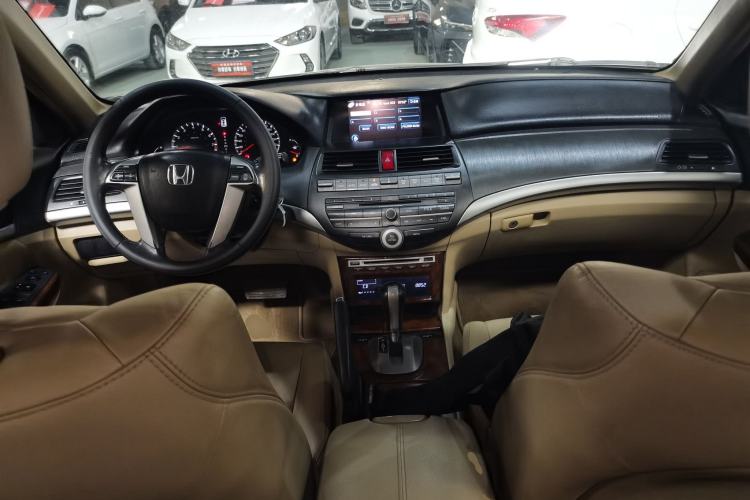 Used Honda Accord 2011 2.0L EX Navi Center Console