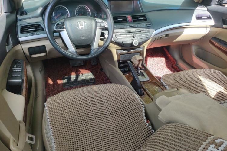 Used Honda Accord 2011 2.0L EX Center Console