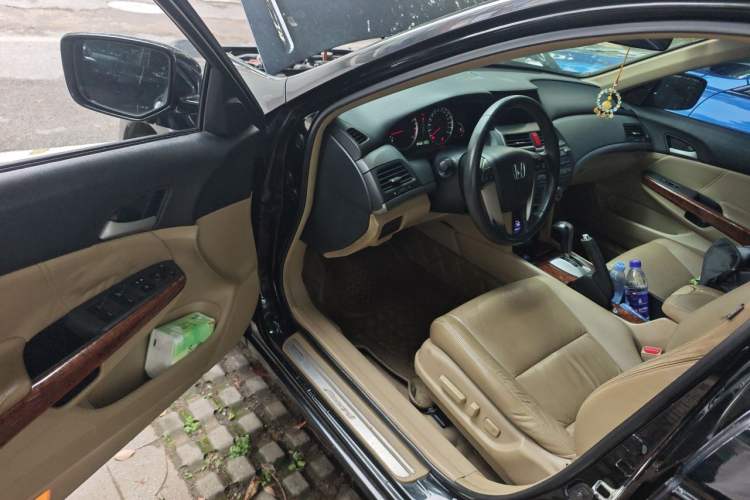 Used Honda Accord 2011 2.0L EX Driver Seat