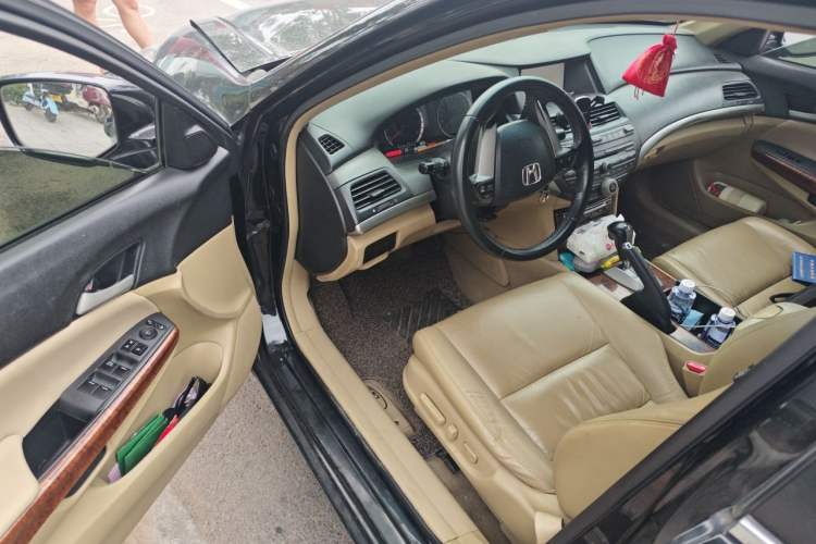 Used Honda Accord 2011 2.0L EX Driver Seat