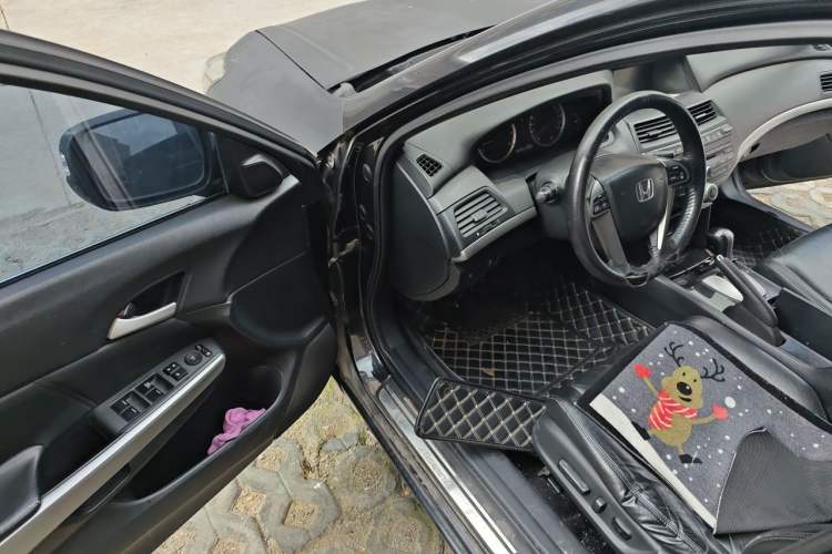 Used Honda Accord 2011 2.4L LX Driver Seat