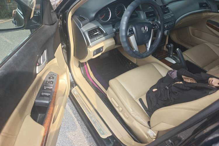 Used Honda Accord 2011 2.4L EX Driver Seat