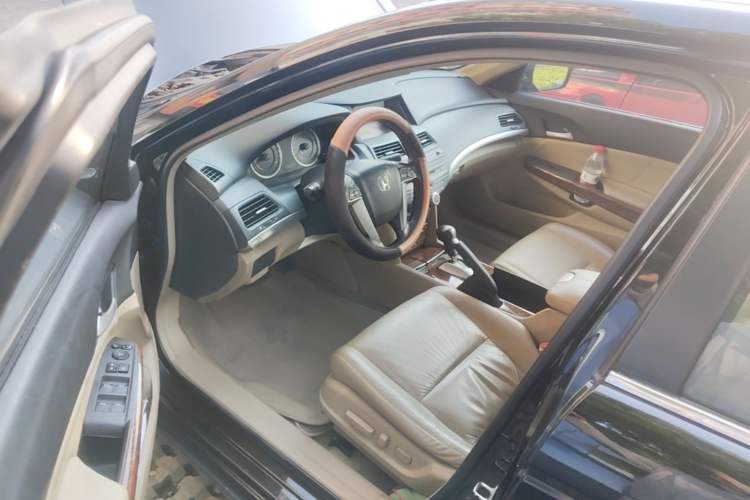 Used Honda Accord 2011 2.0L EX Driver Seat