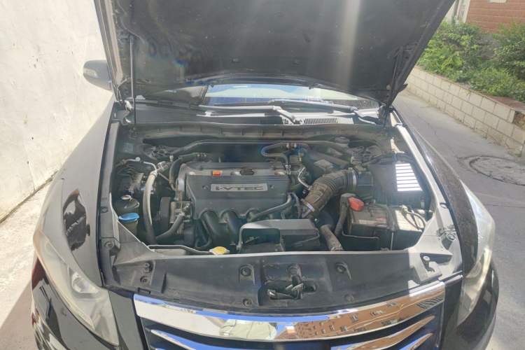 Used Honda Accord 2011 2.4L EX Engine Bay