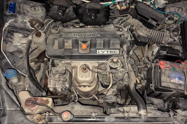 Used Honda Accord 2011 2.0L EX Engine Bay
