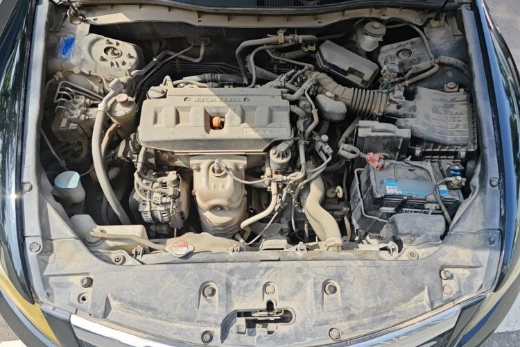 Used Honda Accord 2011 2.0L EX Engine Bay