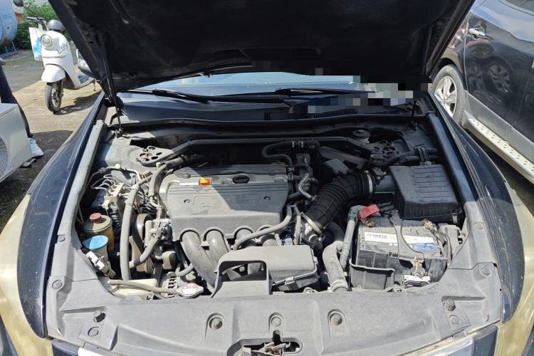 Used Honda Accord 2011 2.4L EX Engine Bay