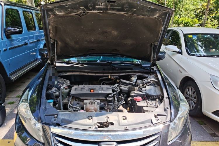 Used Honda Accord 2011 2.0L EX Engine Bay